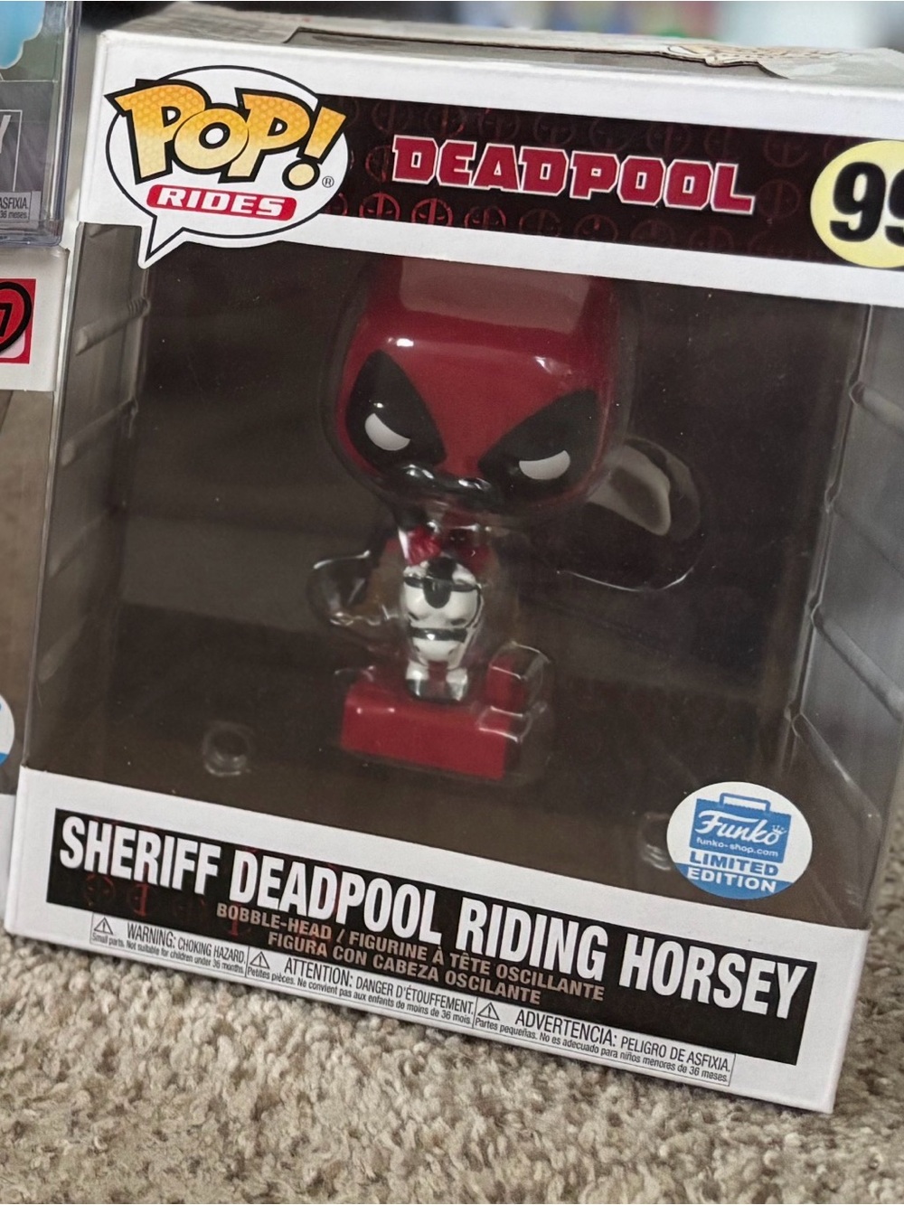 Funko Pop! Sheriff deadpool